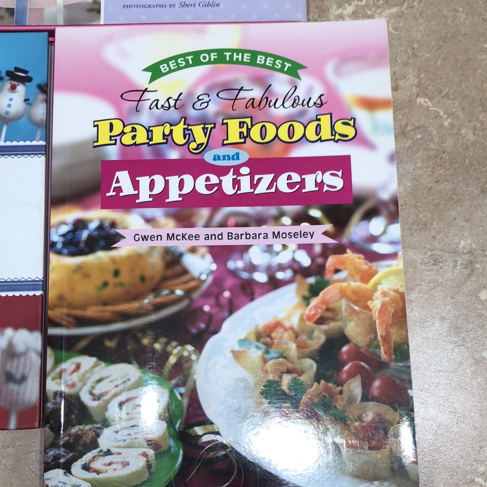 Cookbook Set - Picture 2 of 6